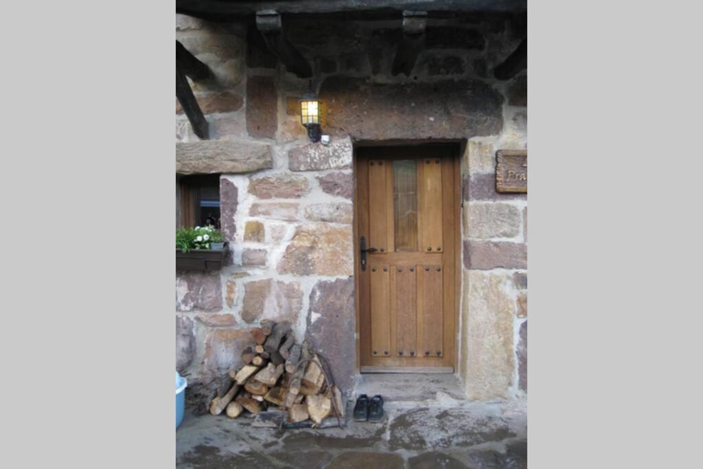 Los Pradones San Roque de Riomiera Exterior photo